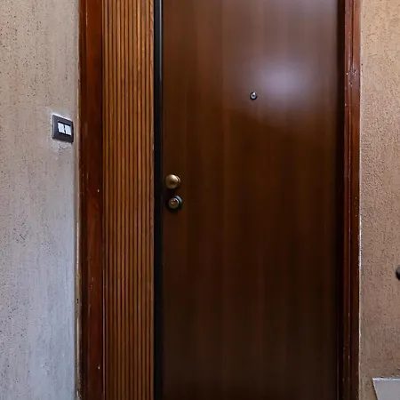 Apartman Moderno E Centrale, A 2 Min Dalla Metro B