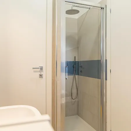 Apartamento Moderno E Centrale, A 2 Min Dalla Metro B Roma